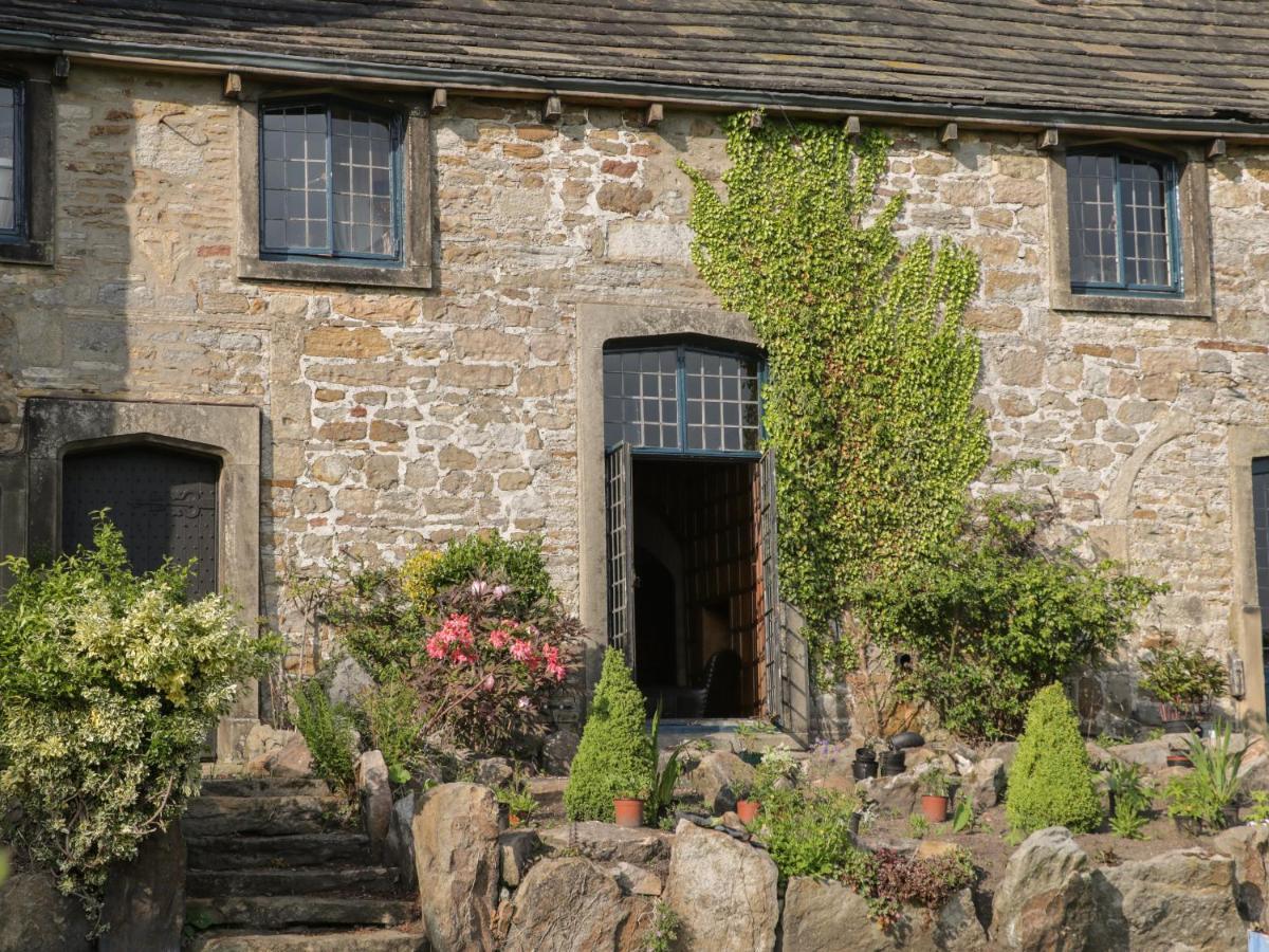 Fernhill Castle Villa Keighley Exterior photo